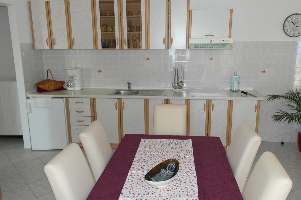 Apartments Racic Bol Exterior foto